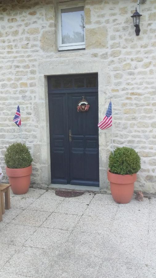 Chambre De Rose - Le Refuge Des Parachutistes - En Bordure Du Marais Neuville-au-Plain Exteriör bild