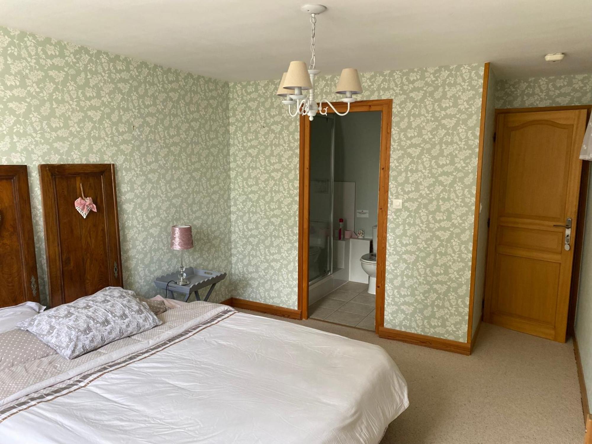 Chambre De Rose - Le Refuge Des Parachutistes - En Bordure Du Marais Neuville-au-Plain Exteriör bild